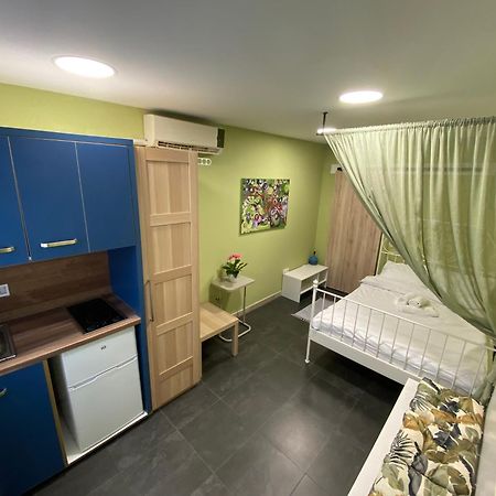 Apartamento Nirvana'S Compact Studio Tesalónica Exterior foto