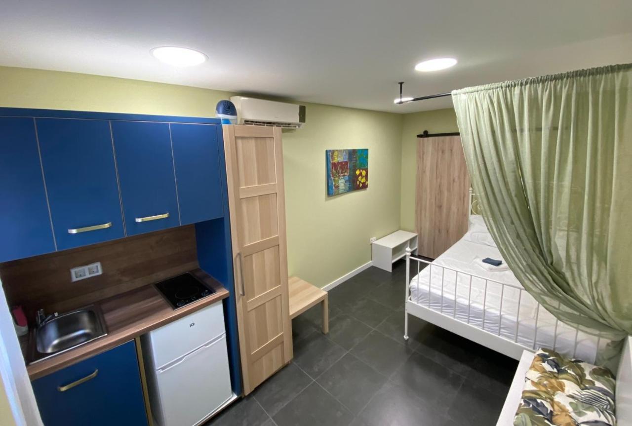 Apartamento Nirvana'S Compact Studio Tesalónica Exterior foto