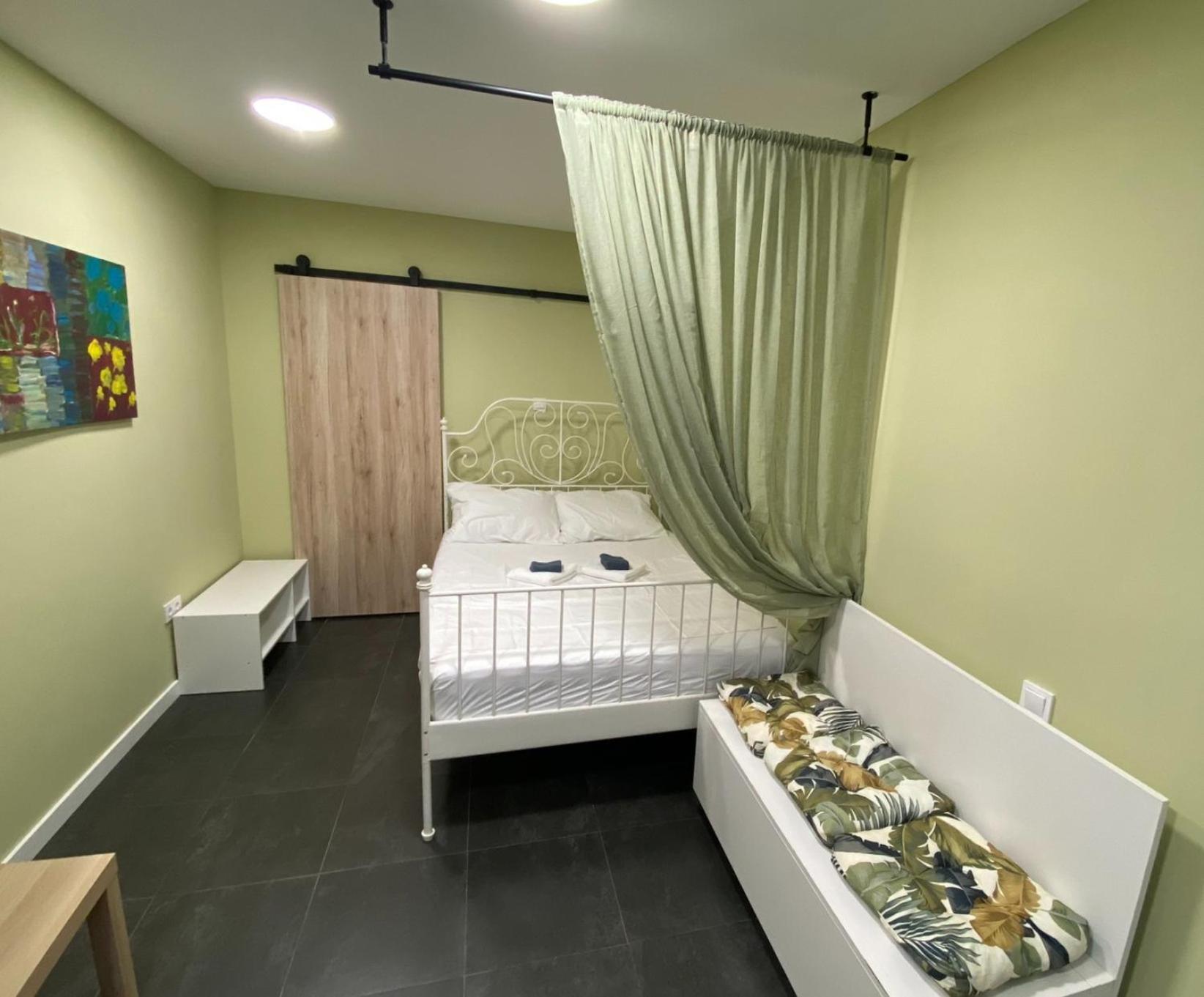 Apartamento Nirvana'S Compact Studio Tesalónica Exterior foto